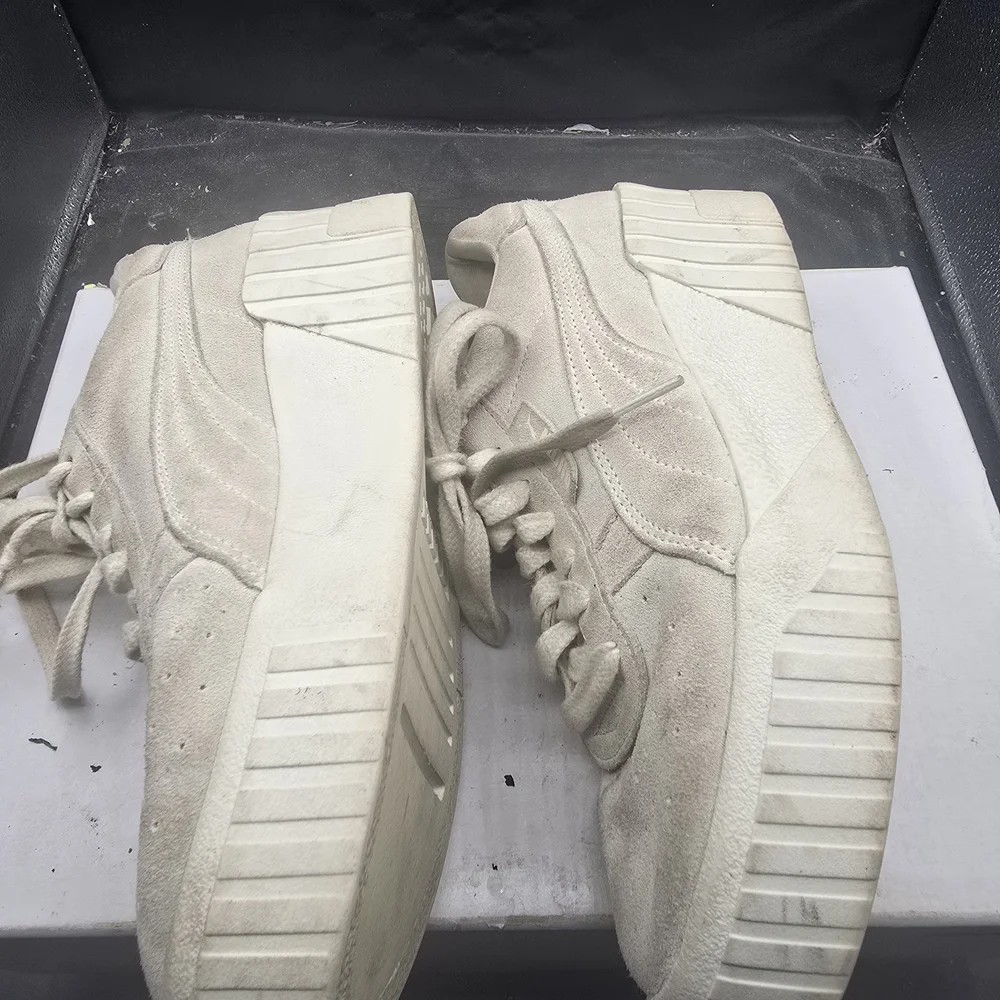 Puma‎ Cream Suede Sneakers Lace Up Women Size 9.5